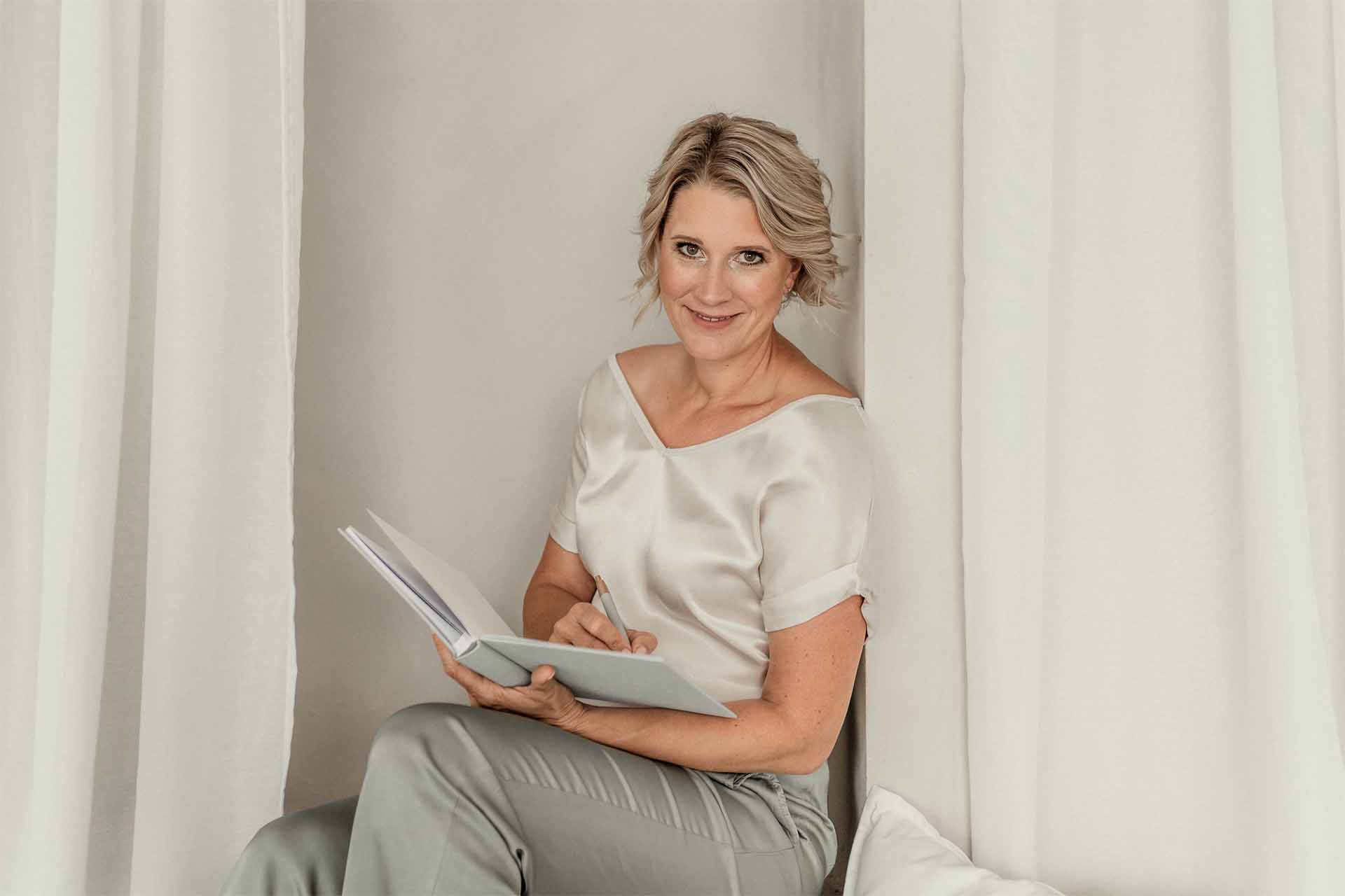 Care-Arbeit: Julia Jäger schreibt über ihre Bedeutung für die Gesellschaft